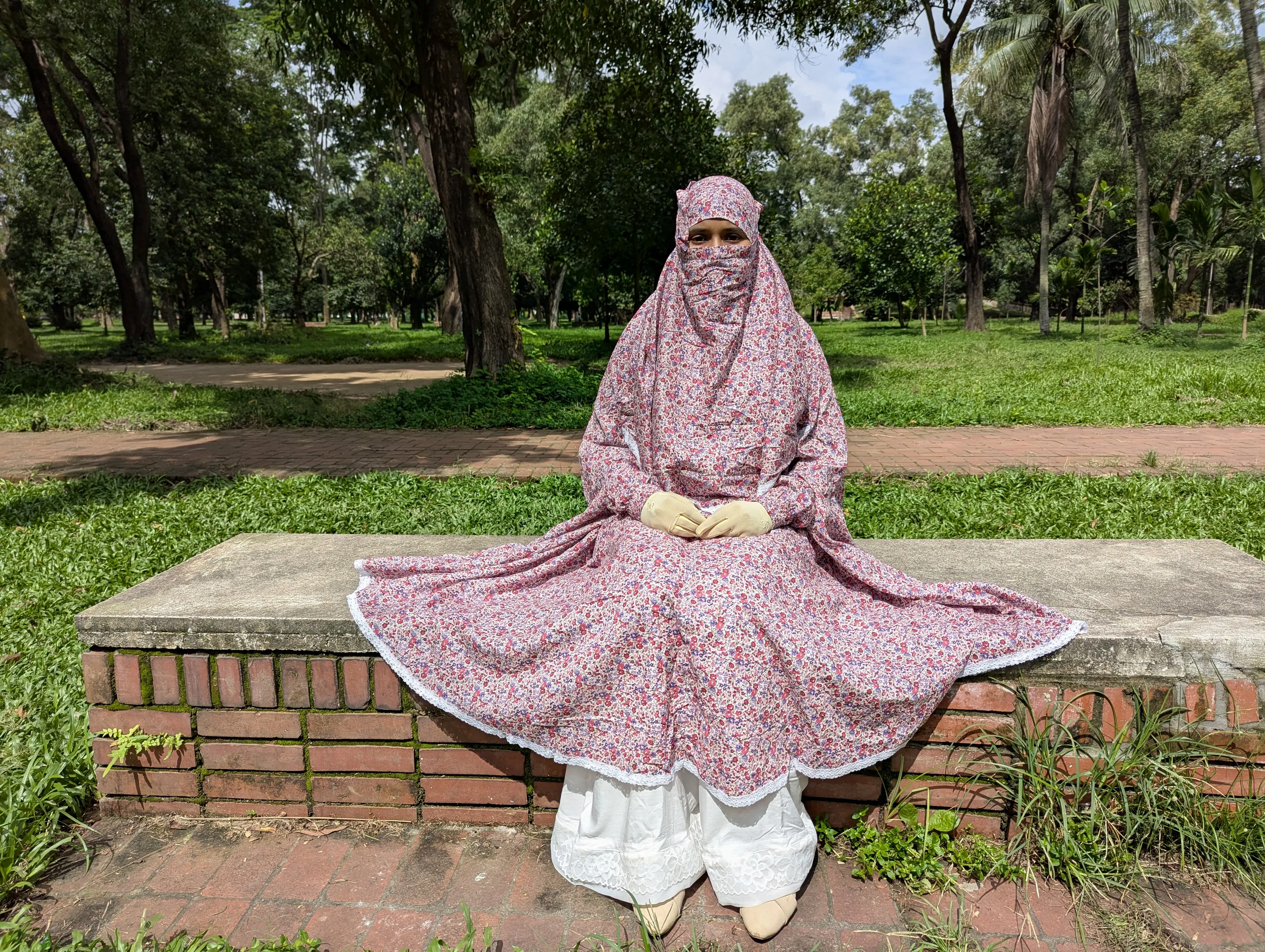 Spotted Red New Khimar
