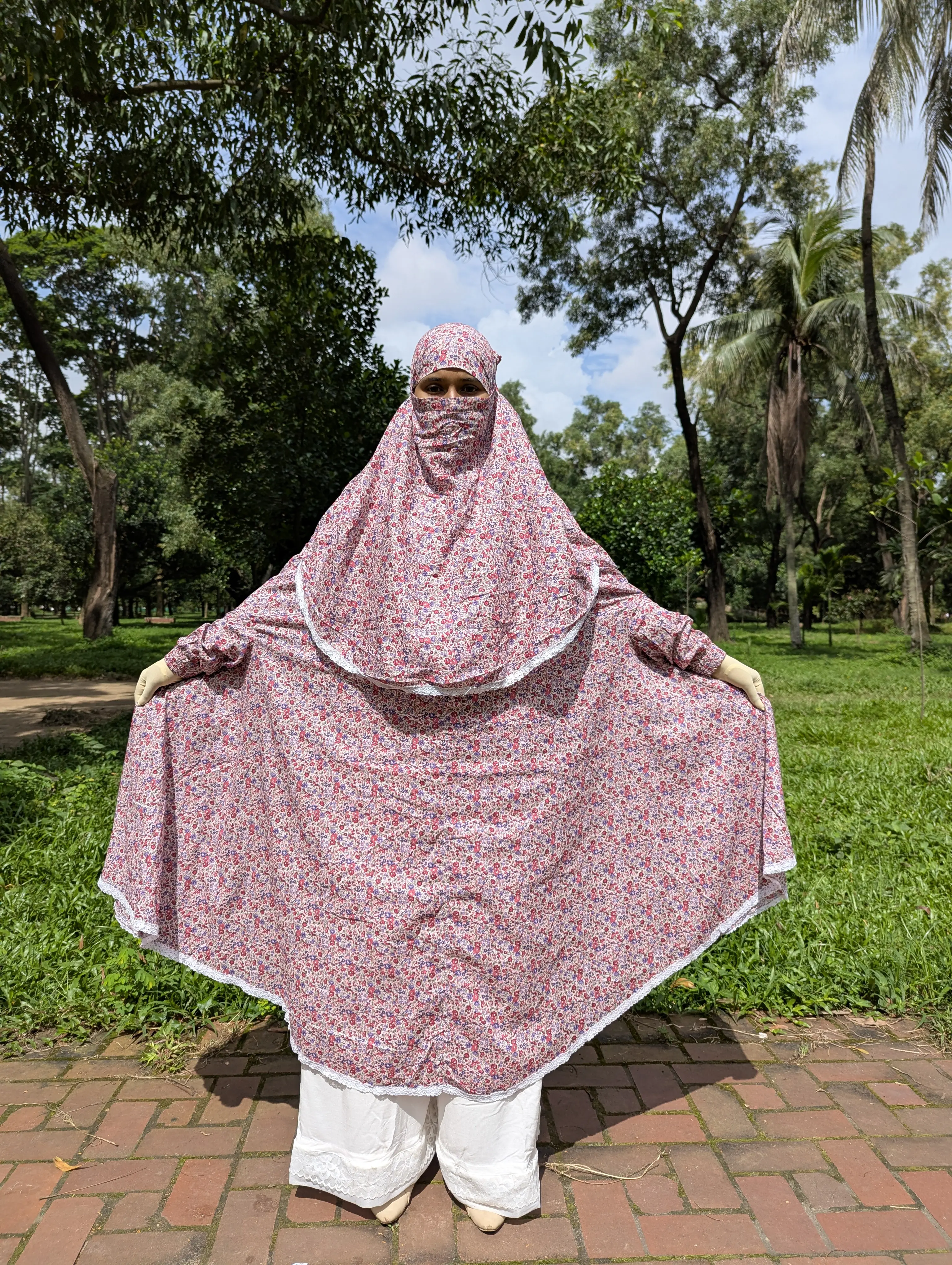 Spotted Red New Khimar