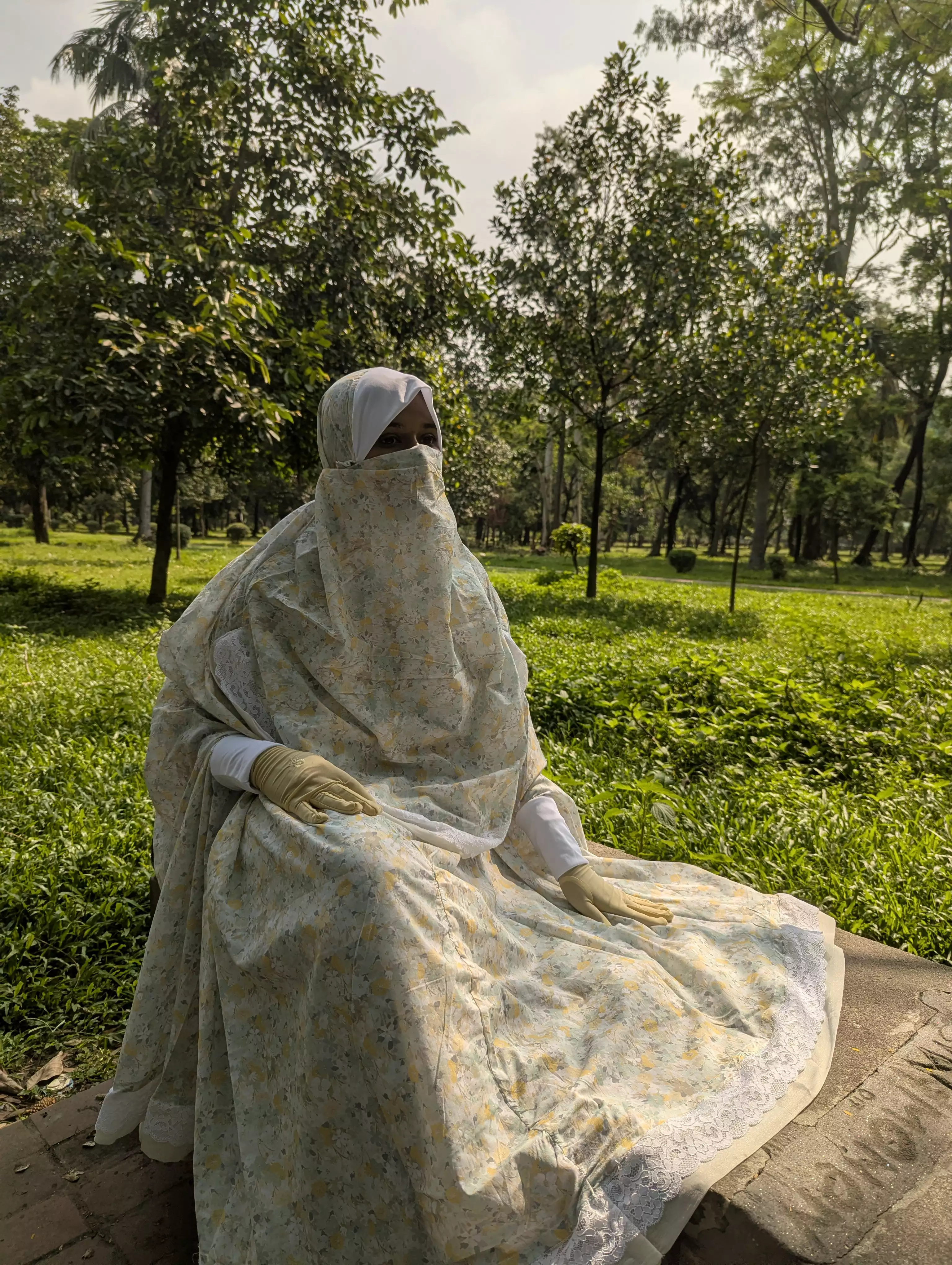 Tahiyaa Khimar Violet